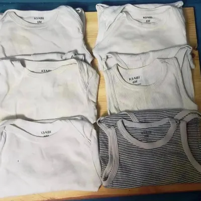 Lot (5) de 6 bodys garçon 6 mois